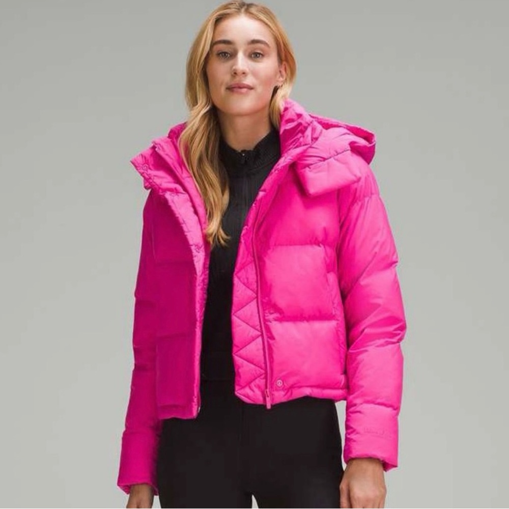Lululemon Wunder Puff Cropped Jacket
Sonic Pink Size 12